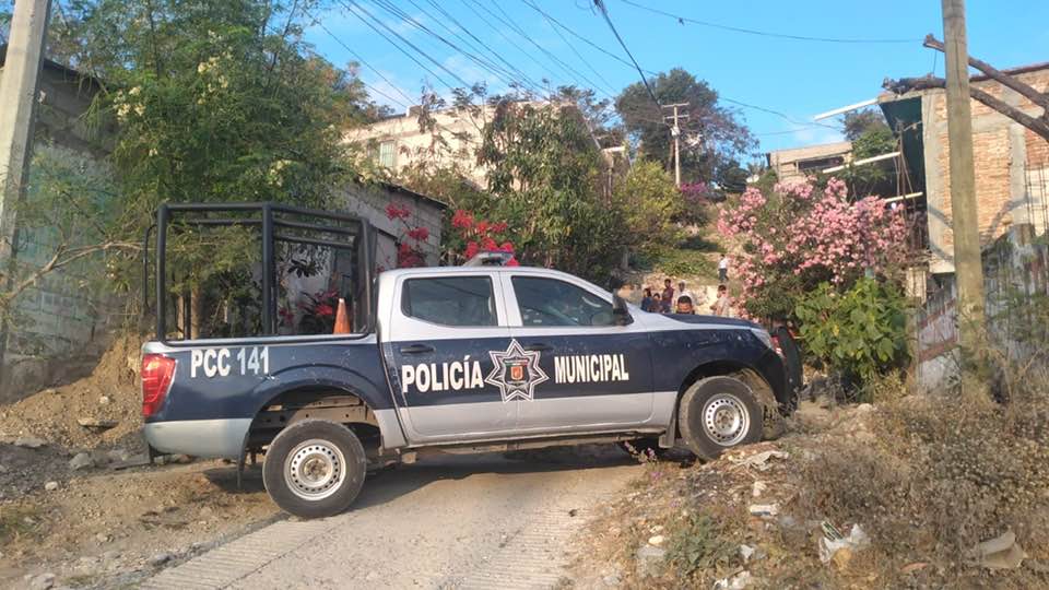 Muere abuelito ahogado tras caer a una cisterna en Tuxtla