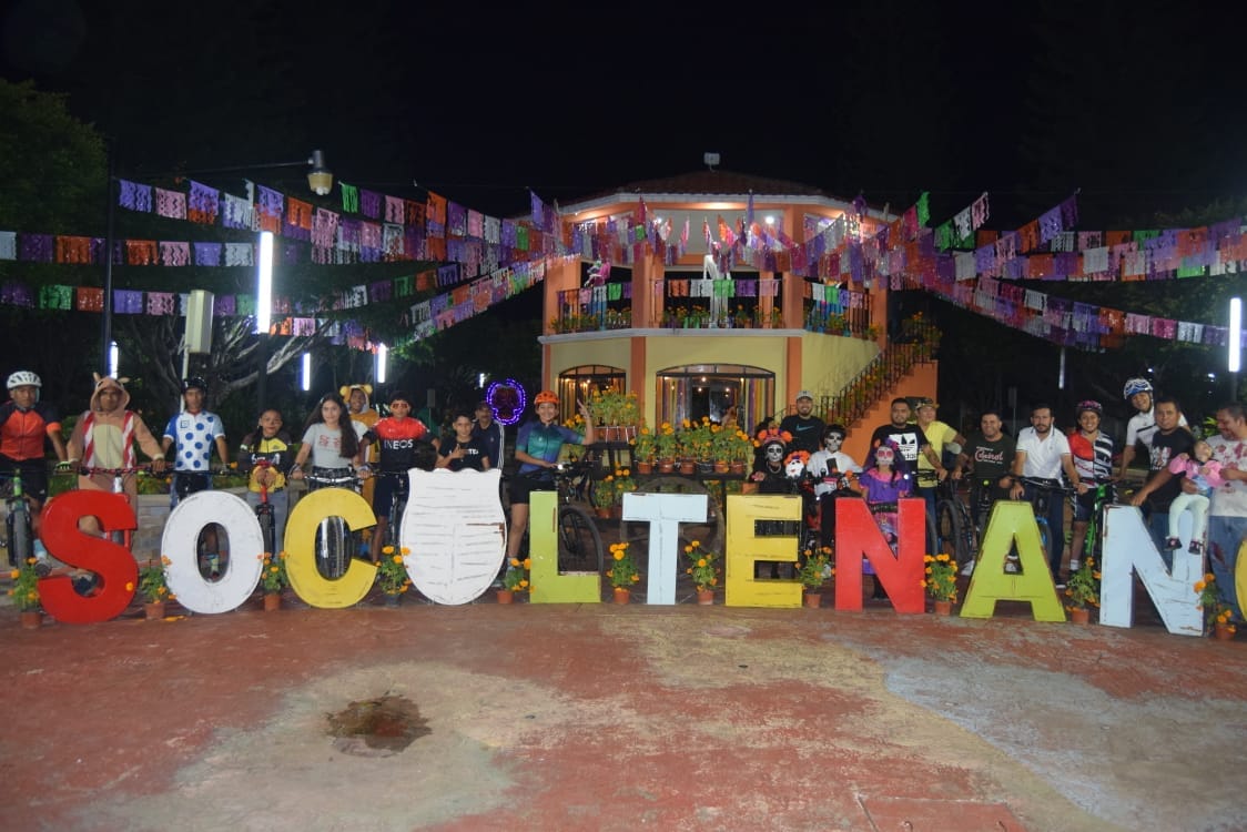 Realizan rodada alusiva al día de muertos en Socoltenango