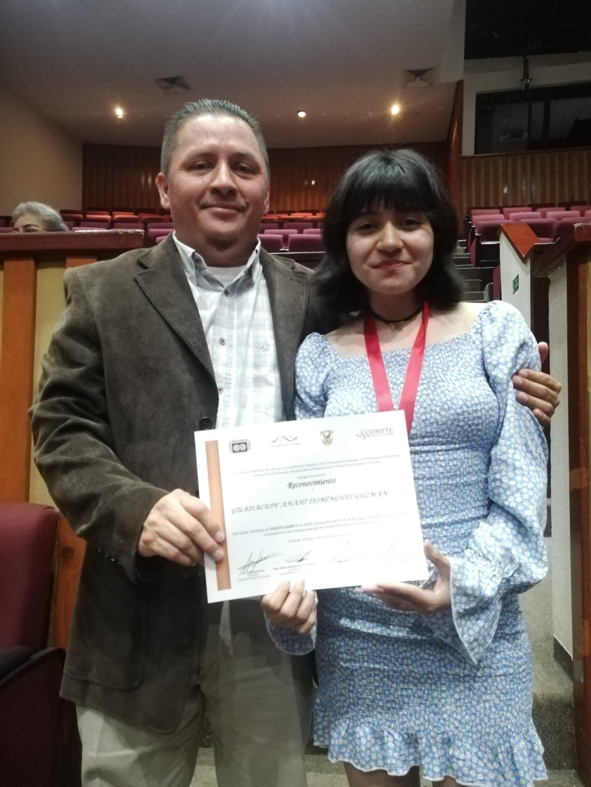 Joven del Cobach gana medalla en Olimpiada Nacional de Biología